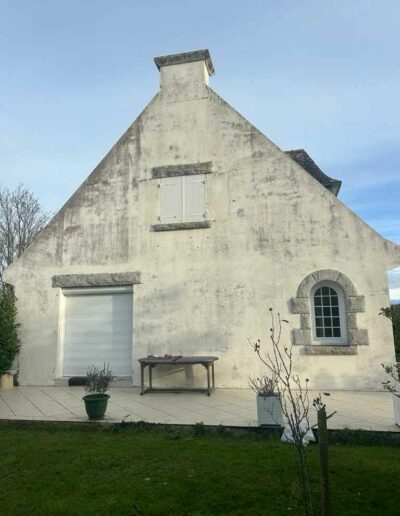 Entreprise ROBBA 67 : Peinture intérieur, extérieur, toiture, boiserie, ferronnerie, ravalement peinture façade, nettoyage démoussage et traitement hydrofuge toit. Intervention à Strasbourg dans le Bas-Rhin (67)